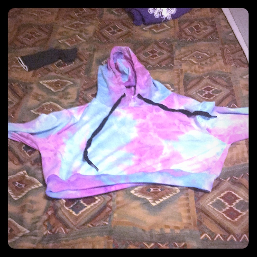 Blue and pink crop top hoodie